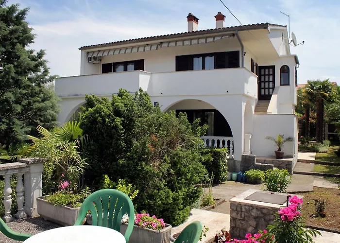 With A Parking Space Malinska, Krk - 5387 Apartamento Malinska
