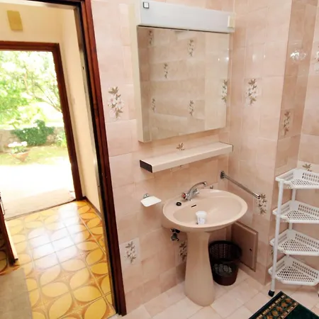 With A Parking Space Malinska, Krk - 5387 * מאלינסקה