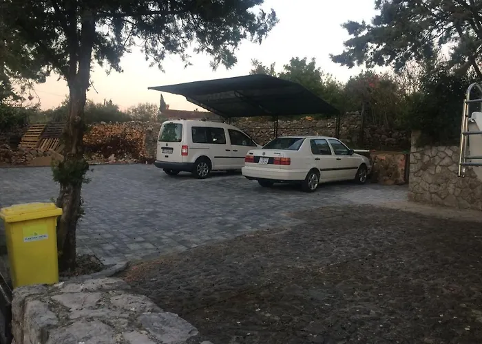 With A Parking Space Malinska, Krk - 5387 مالينسكا