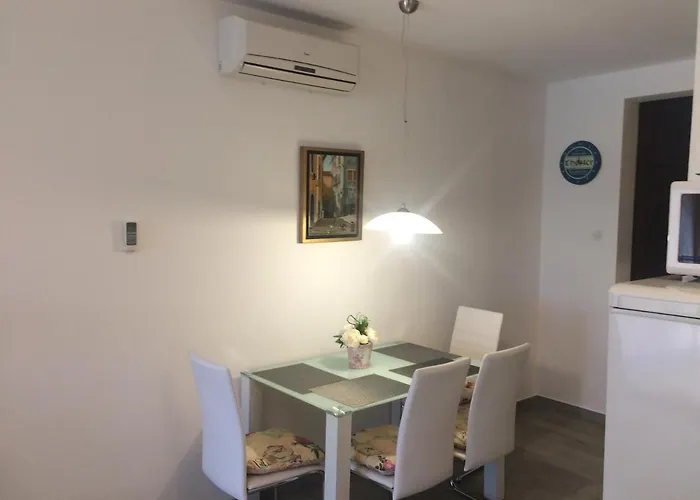 With A Parking Space Malinska, Krk - 5387 شقة مالينسكا